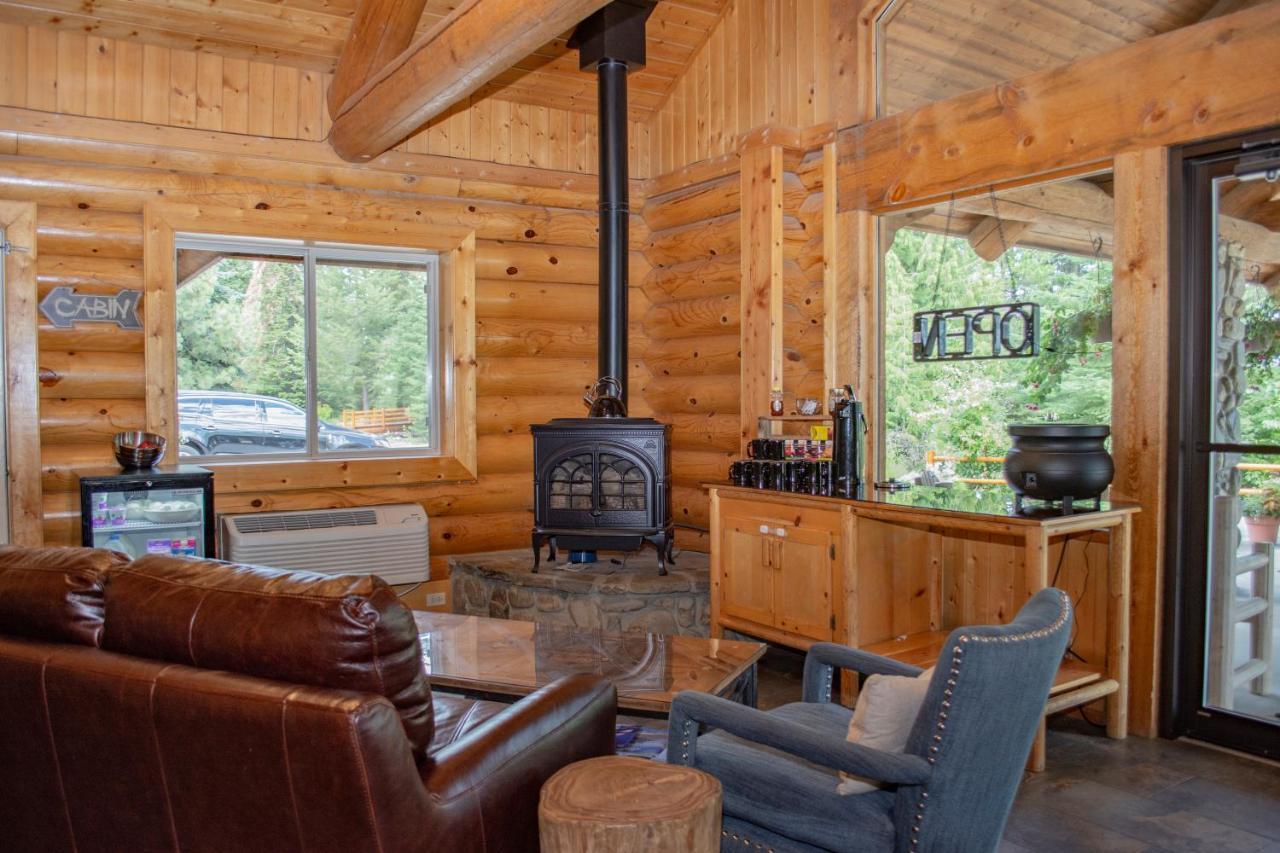 Log Inn Боннерс-Ферри Экстерьер фото