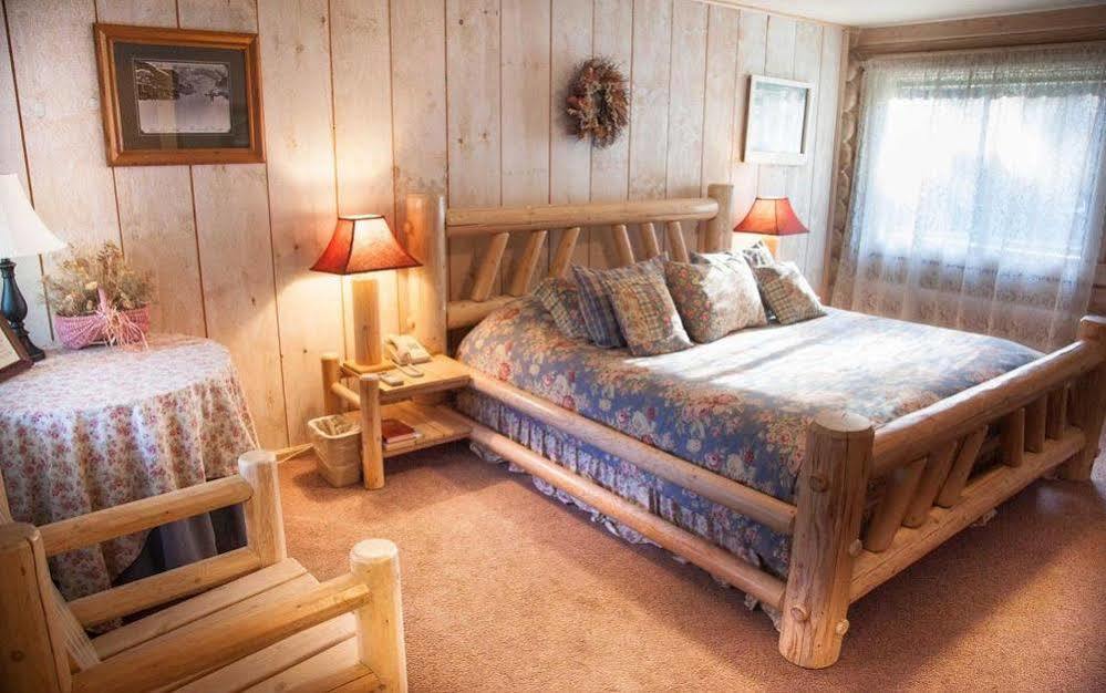 Log Inn Боннерс-Ферри Экстерьер фото